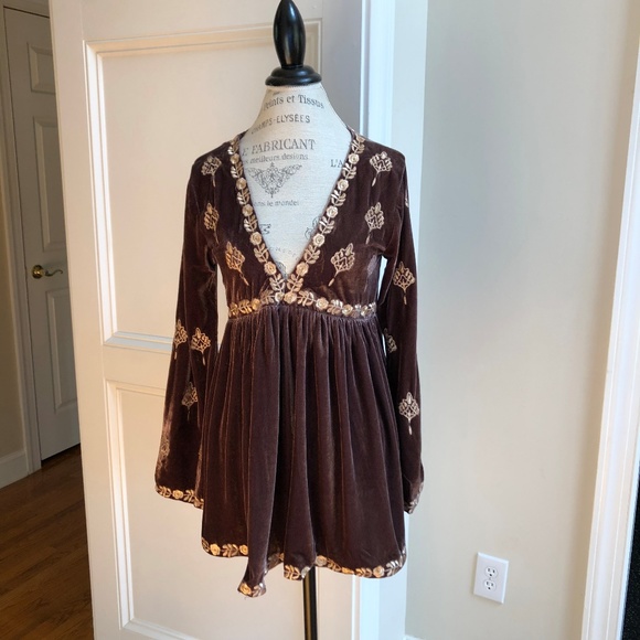 Deep V Neck Embroidered Velvet Tunic or Mini Dress - Picture 8 of 8